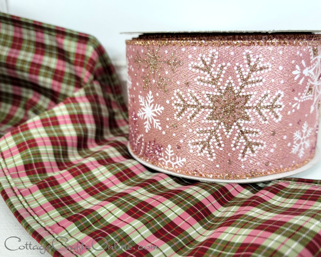 A ribbon with pink snowflakes
