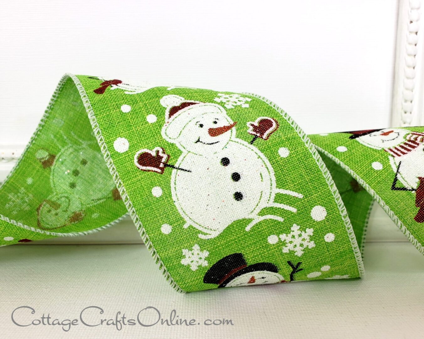 Snowmen with burgundy mittens on lime green linen 2.5" wired ribbon from the Etsy shop of Cottage Crafts Online.