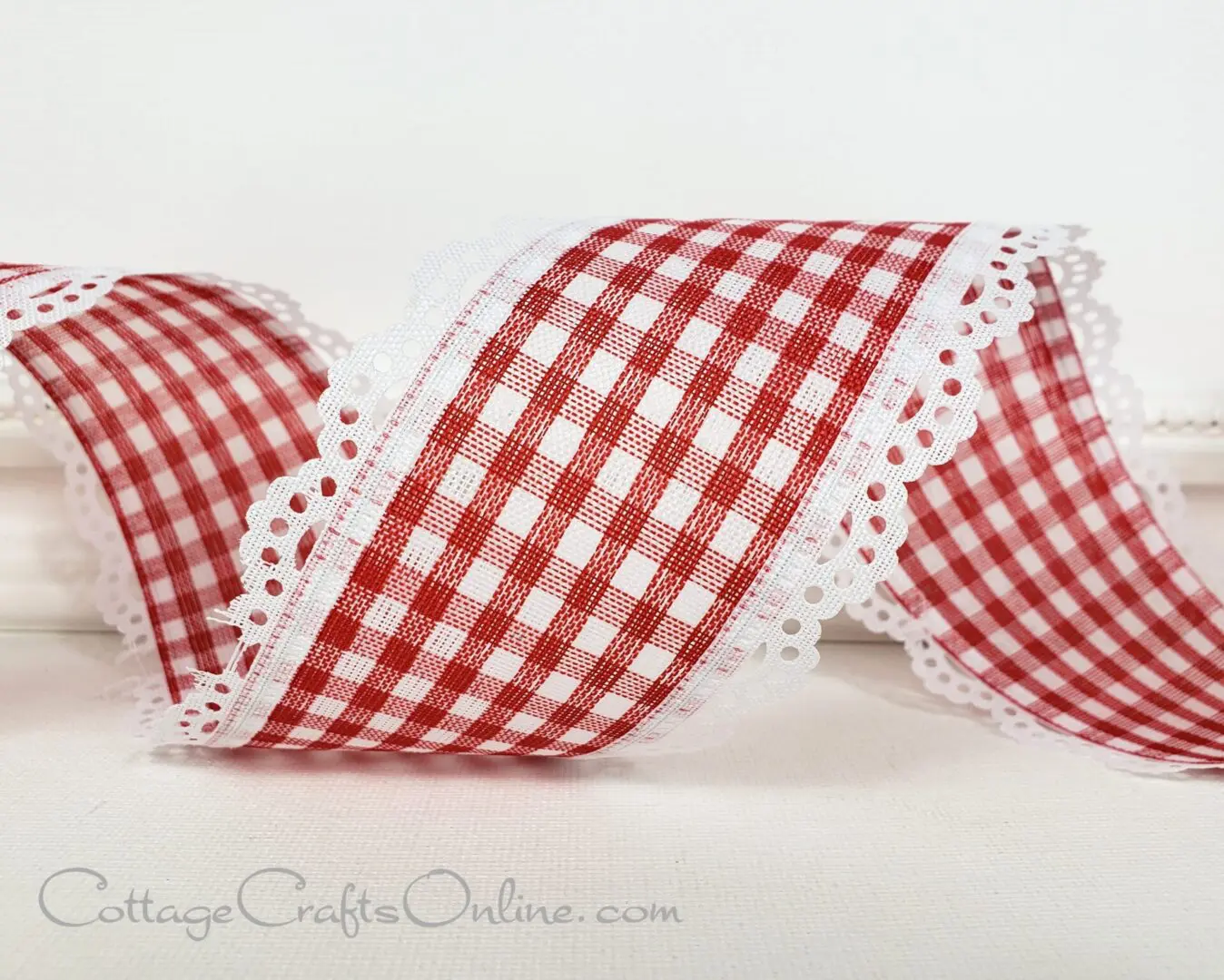 Red white ginham scallop eyelet edge 2.5" wide wired ribbon from the Etsy shop of Cottage Crafts Online.