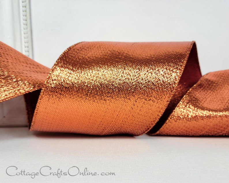 A close up of a ribbon on top of a table