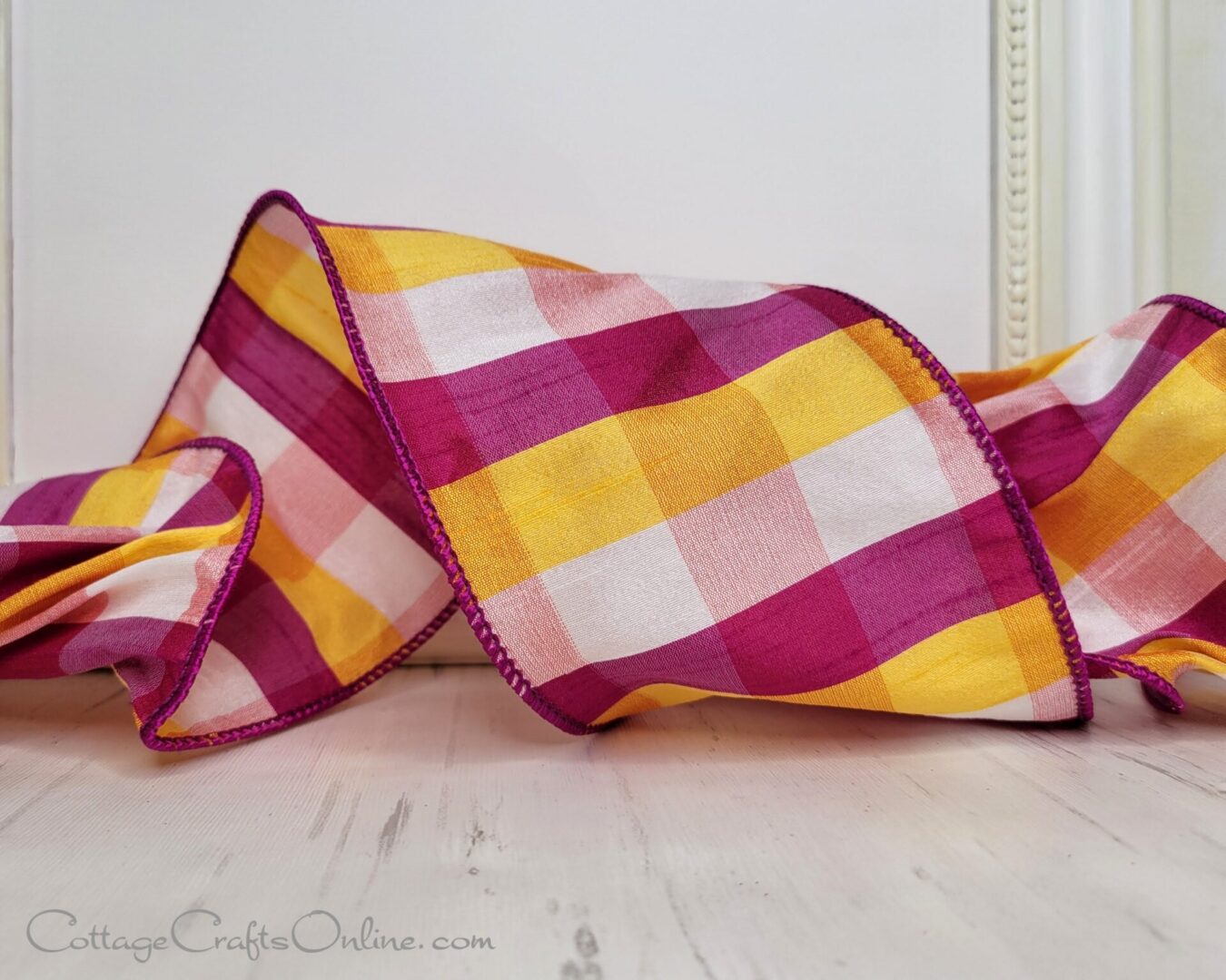 rr 7.24 3.93 magenta gold yellow white dupioni afternoon plaid 93636 w 001 10f 754.24 plaid-022