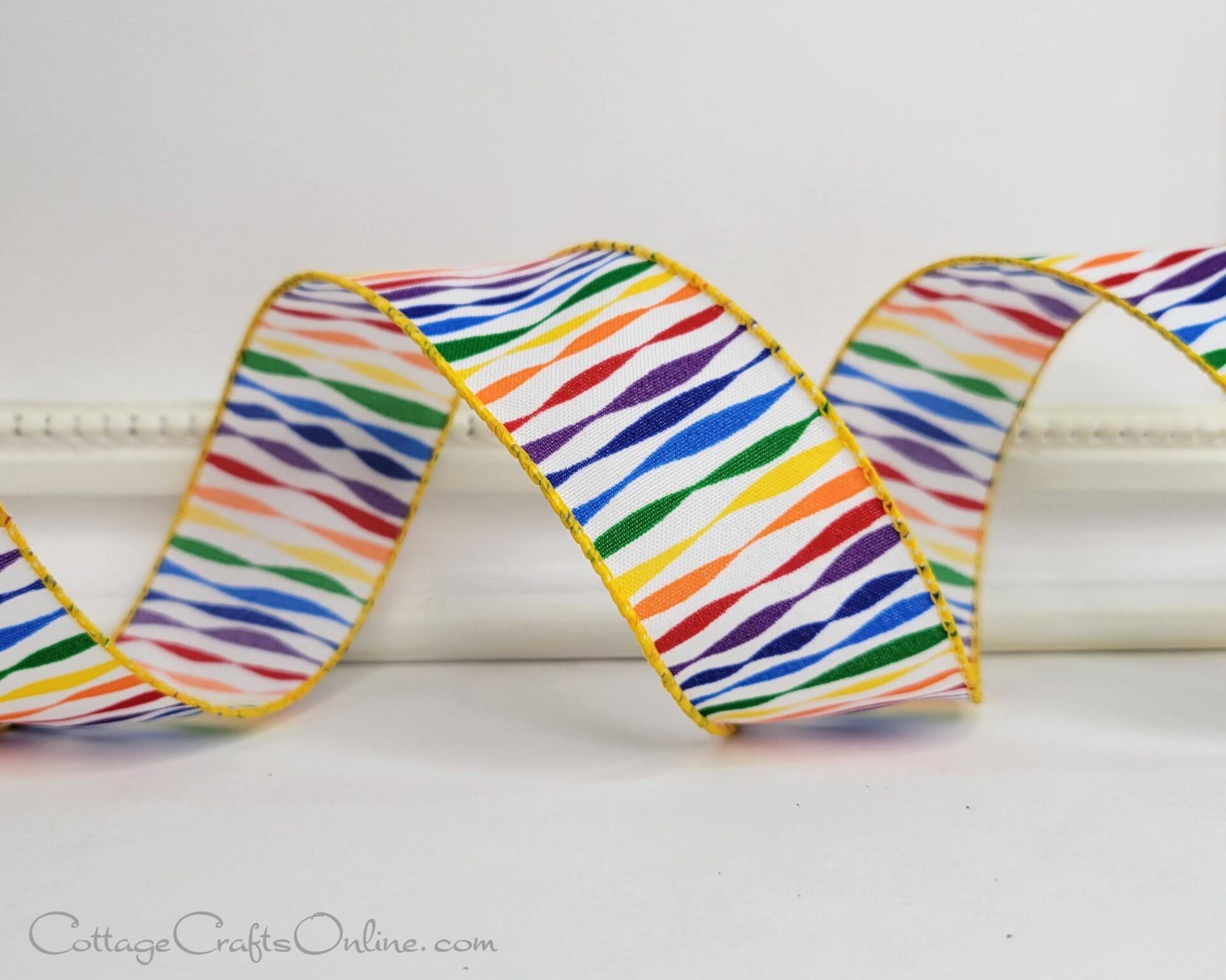 cn 1.9.25 twisted stripes lines multi 3.60 RG F 142 027.25-044