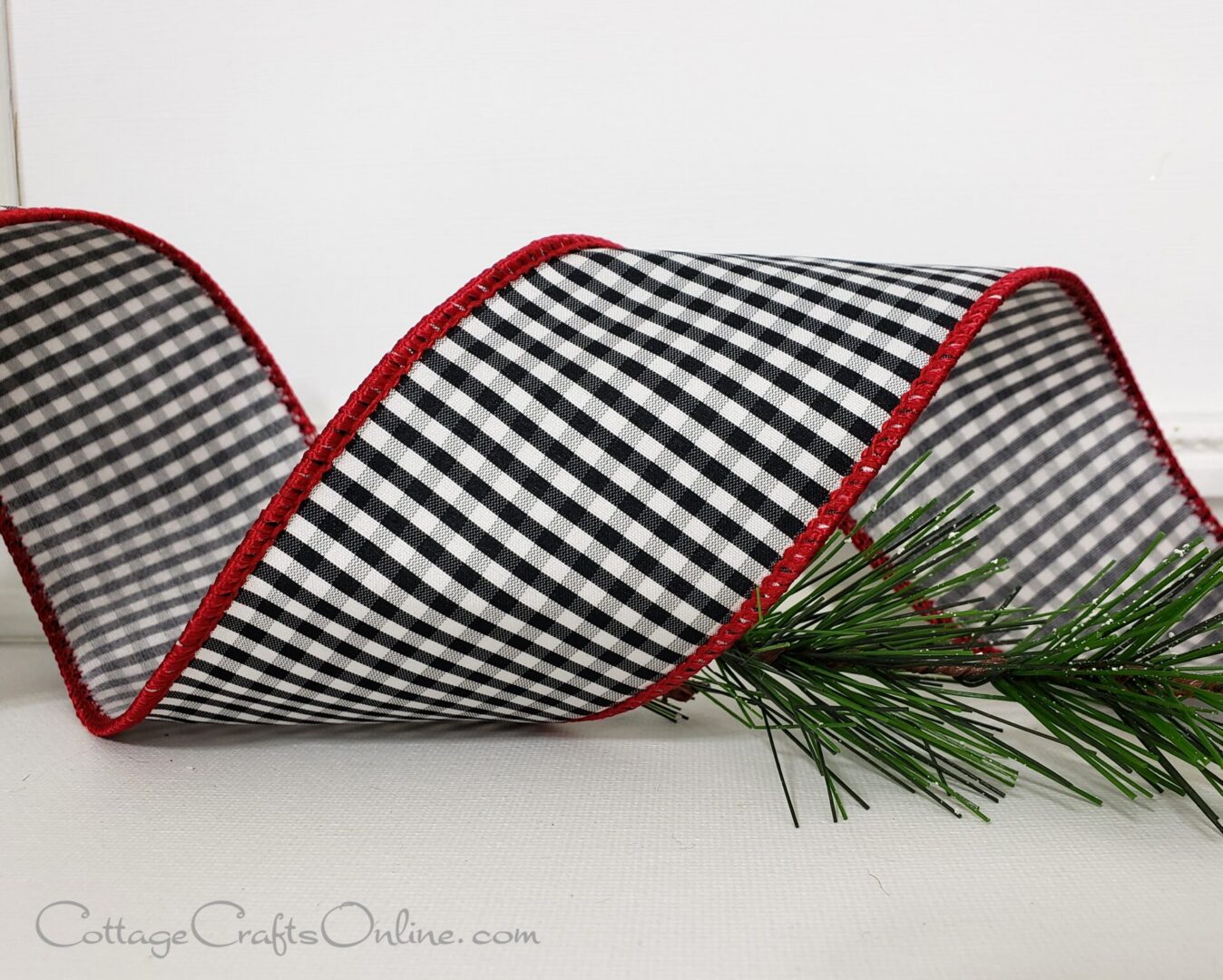 ol zinger christmas black white check red edge 40-004